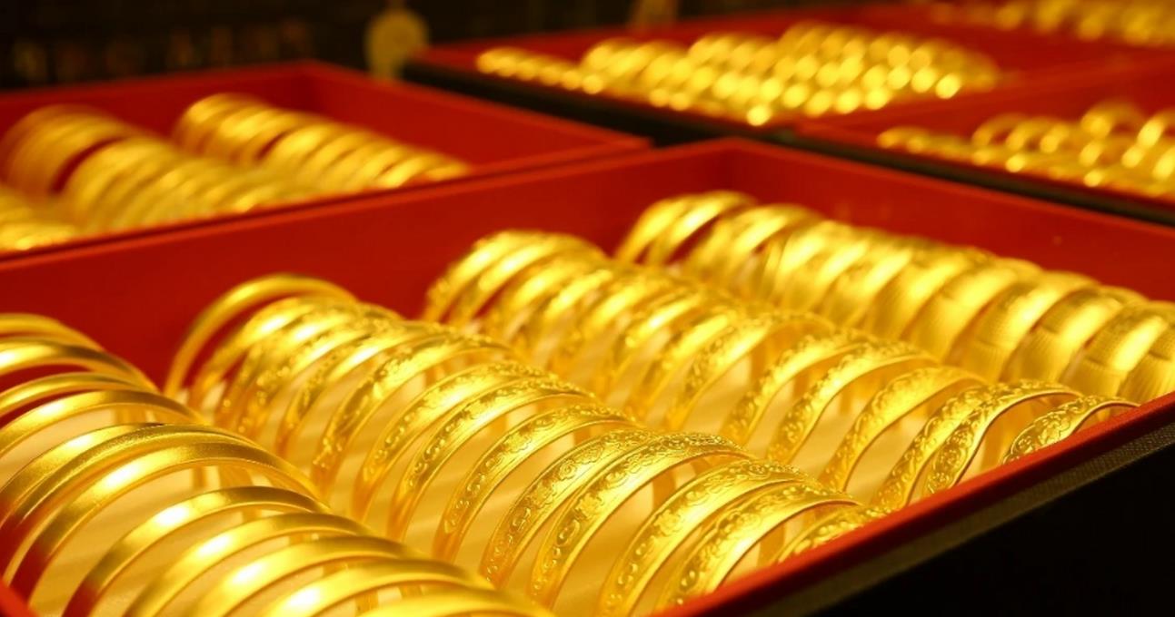 金价格再创新高，金店最高报864元每克